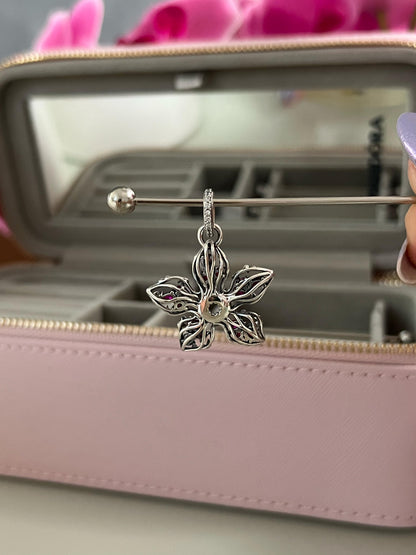 Charm Pendurado Grande Demogorgon de Stranger Things